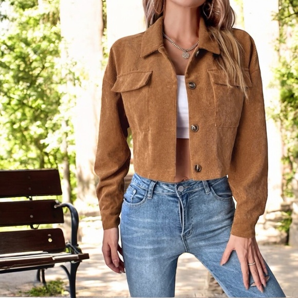 Women’s Button-Front Corduroy Flap Pocket Button-Up Crop Trucker Jacket - Picture 7 of 16